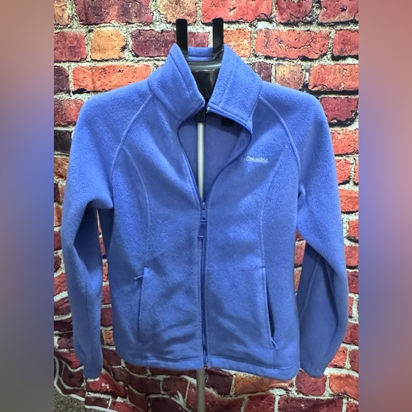 Columbia Jackets & Blazers - Preownd Columbia Lavender Full-Zip Fleece Jacket Siz M Item #PHK7300